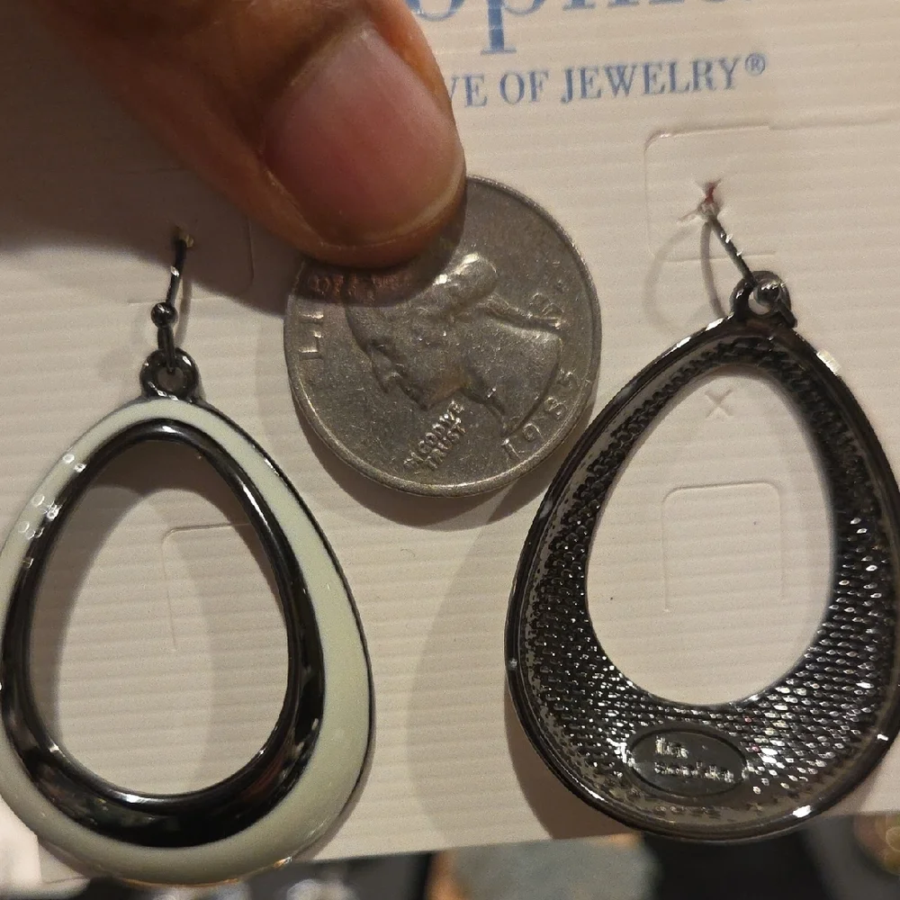 Lia Sophia Silver and Cream Teardrop Earrings - Picture 2 of 2